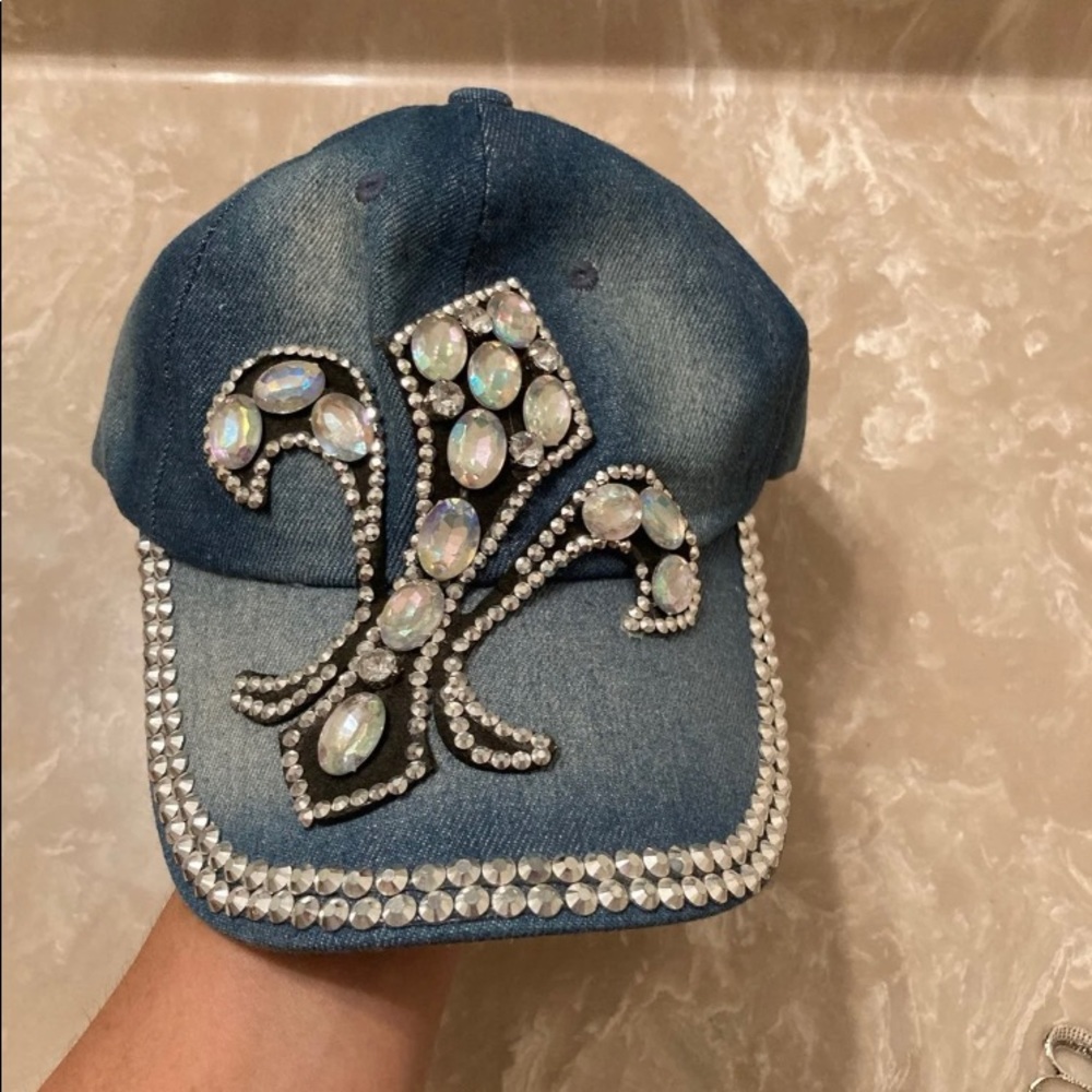 Flor de Lis rhinestones baseball cap